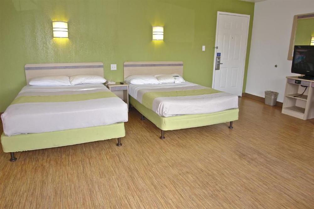 Motel 6 Milwaukee West - Brookfield Quarto foto
